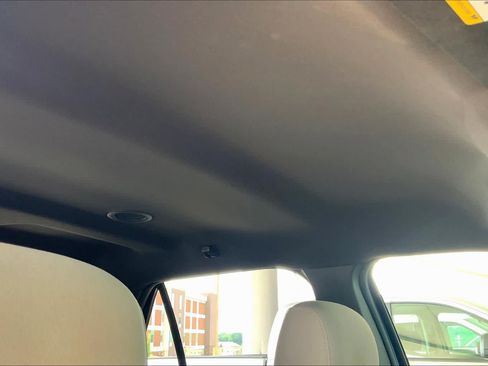 Used 2015 Ford Explorer FWD image 14