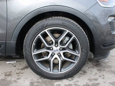 Used 2018 Ford Explorer Sport image 41