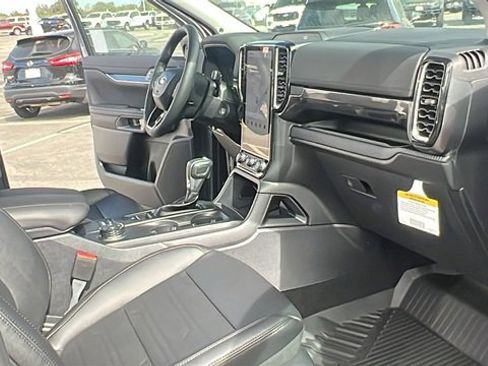 New 2025 Ford Ranger Lariat w/ FX4 Off-Road Package image 12