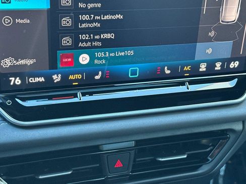 New 2026 Volkswagen Tiguan SE R-Line image 19