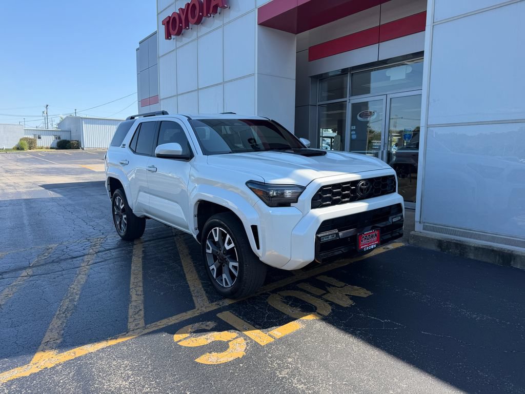 Used 2025 Toyota 4Runner TRD Sport AWD/4WD image 3