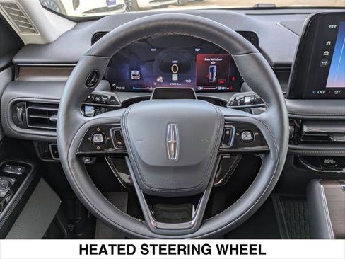 Used 2025 Lincoln Aviator Reserve w/ Equipment Group 201A AWD/4WD image 13