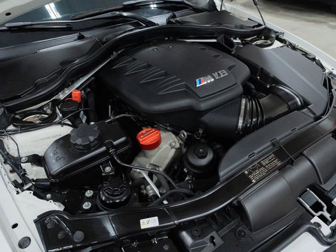 Used 2011 BMW M3 image 56