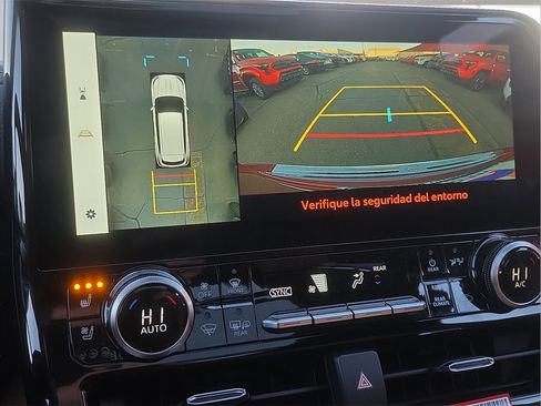 New 2026 Toyota Highlander Platinum image 21