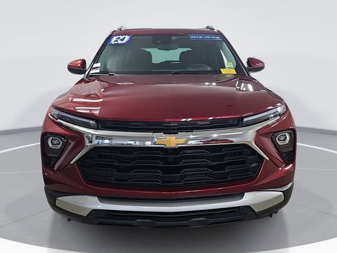 Certified 2024 Chevrolet TrailBlazer LT w/ LT Cold Weather Package FWD image 10