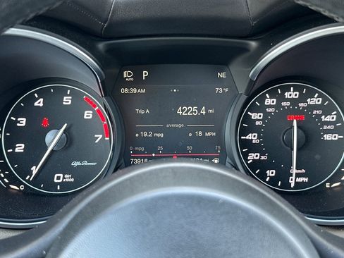 Used 2019 Alfa Romeo Stelvio Ti AWD/4WD image 24