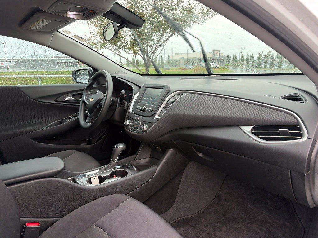 Used 2017 Chevrolet Malibu LS FWD image 24