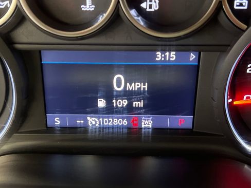 Used 2019 Chevrolet Silverado 1500 LT w/ All-Star Edition AWD/4WD image 24