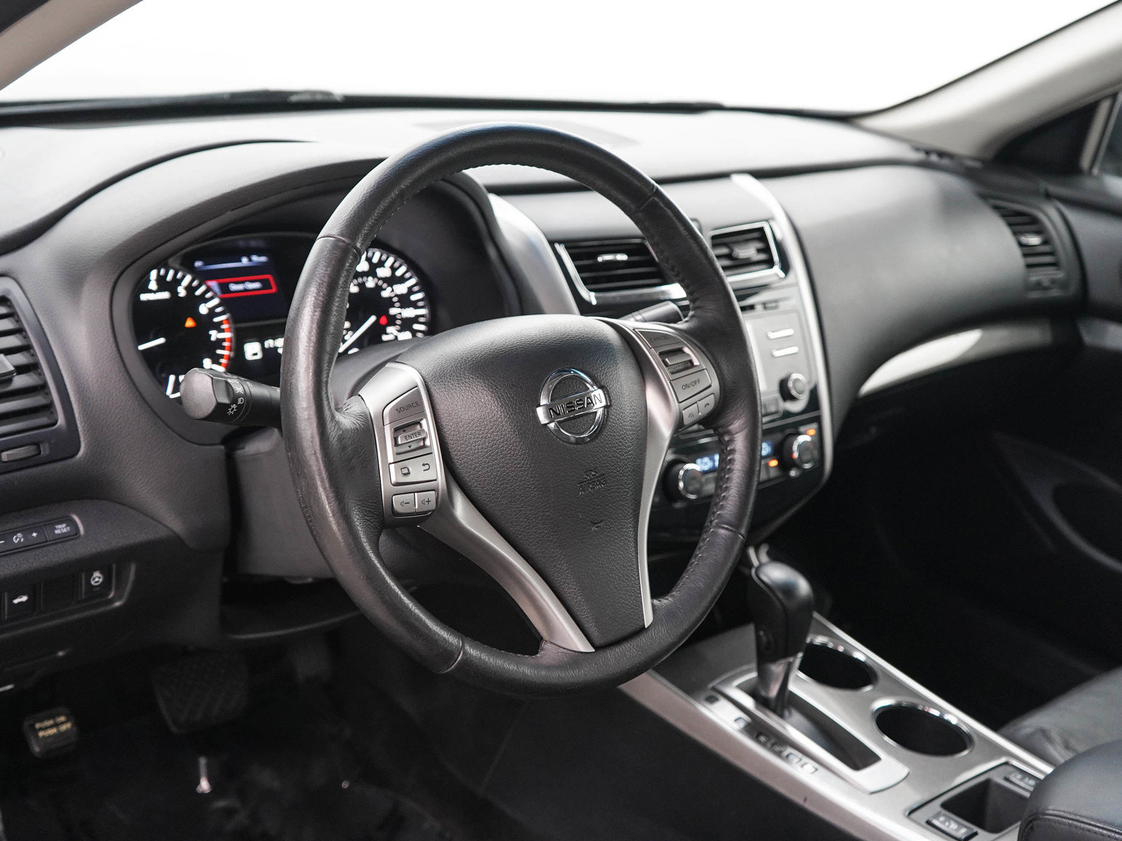 Used 2015 Nissan Altima 2.5 SL FWD image 19
