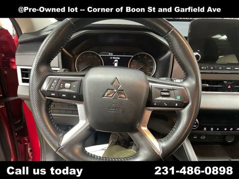 Used 2024 Mitsubishi Outlander SE image 20