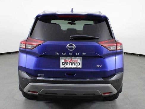Certified 2021 Nissan Rogue SV w/ Premium Package FWD image 11