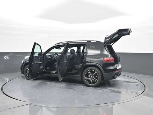 Used 2022 Mercedes-Benz GLB 250 GLB 250 image 43