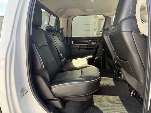Used 2024 RAM 2500 Laramie AWD/4WD image 18