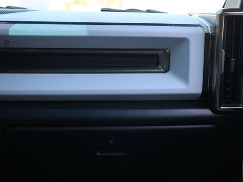 Used 2024 GMC Hummer EV 2X w/ Extreme Off-Road Package image 61