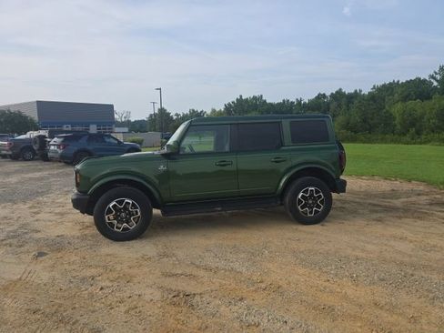 Used 2025 Ford Bronco Outer Banks AWD/4WD image 4