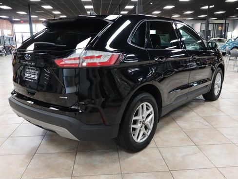 Used 2023 Ford Edge SEL AWD/4WD image 6