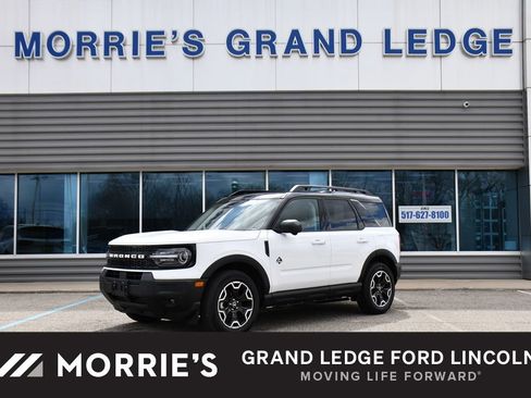 Used 2025 Ford Bronco Sport Outer Banks w/ Outer Banks Tech Package+ AWD/4WD image 1
