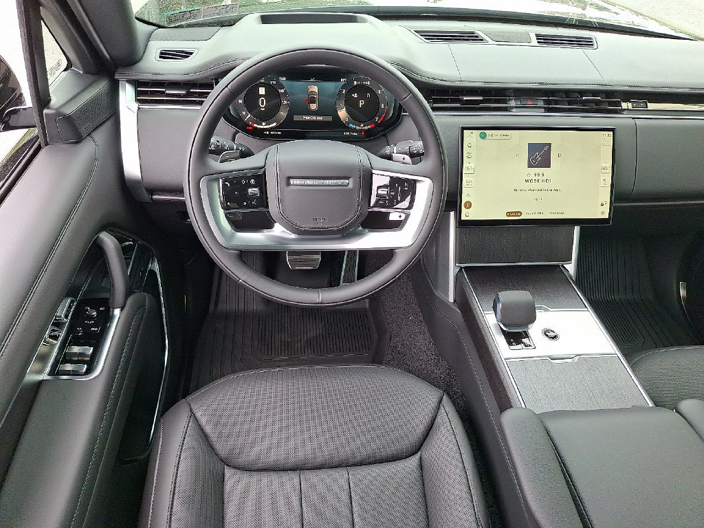 New 2026 Land Rover Range Rover Long Wheelbase SE AWD/4WD image 7
