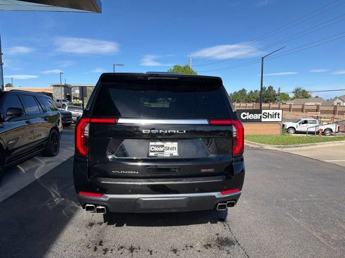 Used 2025 GMC Yukon XL Denali w/ Sun & Power Step Package AWD/4WD image 5