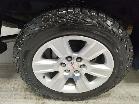 Used 2016 GMC Sierra 1500 SLE w/ SLE Value Package image 3