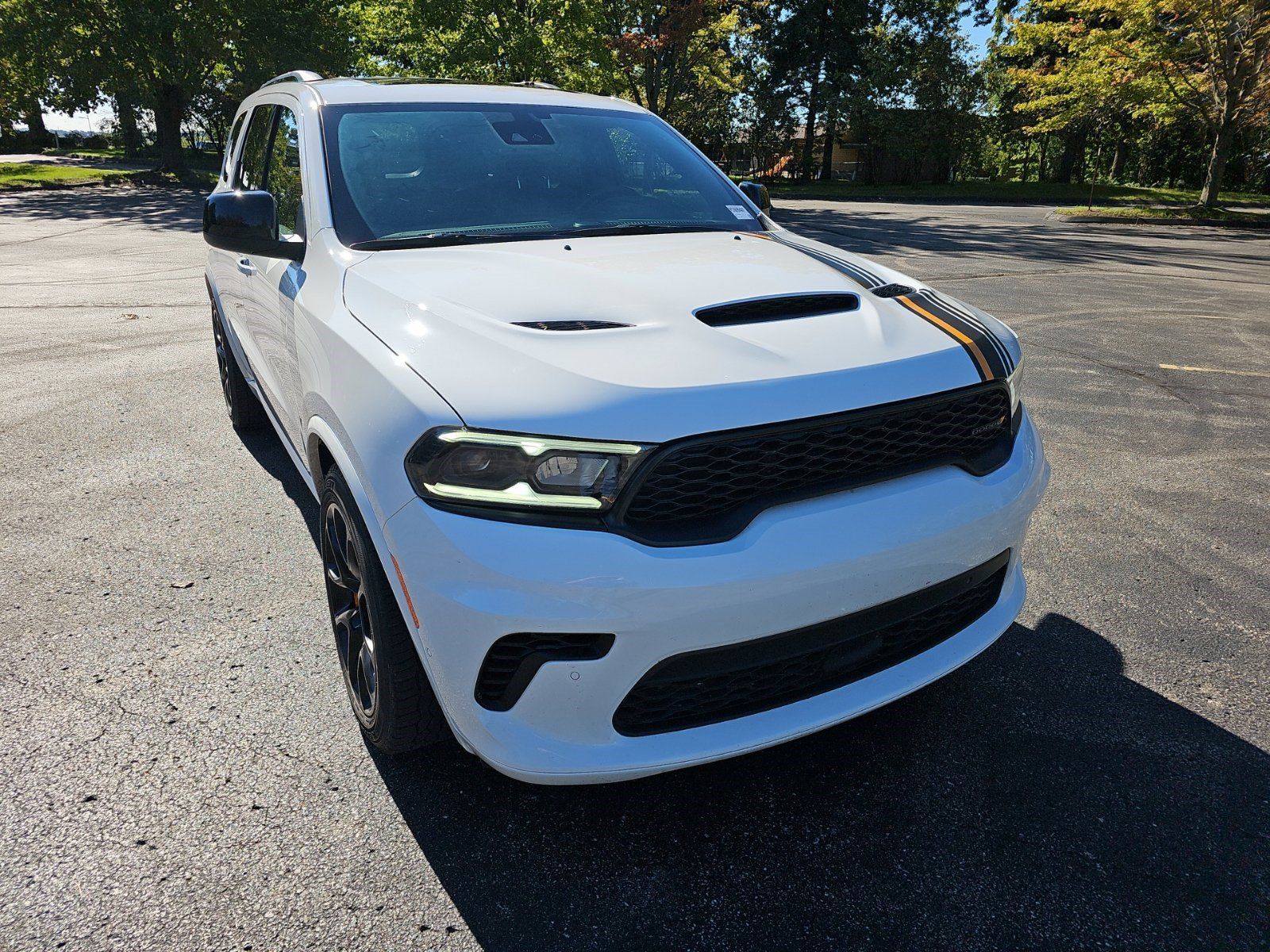 Used 2023 Dodge Durango R/T w/ Hemi Orange Plus Package AWD/4WD image 8