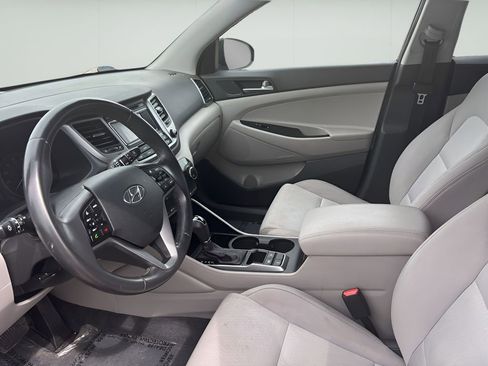 Used 2016 Hyundai Tucson Sport image 29