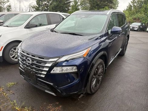 Used 2024 Nissan Rogue Platinum AWD/4WD image 4