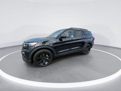 Used 2024 Ford Explorer ST-Line w/ Class IV Trailer Tow Package AWD/4WD image 4