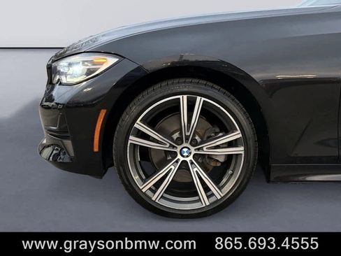 Used 2019 BMW 330i Sedan w/ Convenience Package image 9