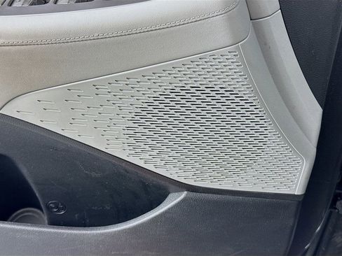 Used 2024 Hyundai Palisade SE FWD image 19