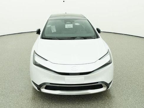 New 2026 Toyota Prius Plug-In Hybrid FWD image 15