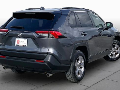 Used 2025 Toyota RAV4 LE AWD/4WD image 13