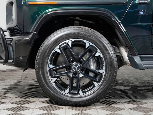 Certified 2025 Mercedes-Benz G 63 AMG 4MATIC w/ AMG Offroad Package Pro image 12