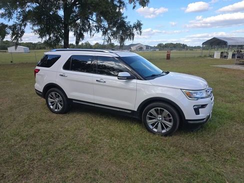 Used 2018 Ford Explorer Limited image 4
