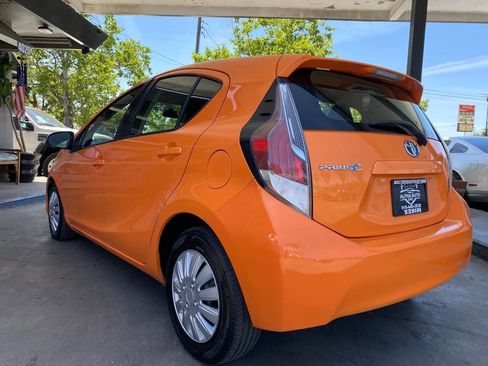 Used 2015 Toyota Prius C One FWD image 13