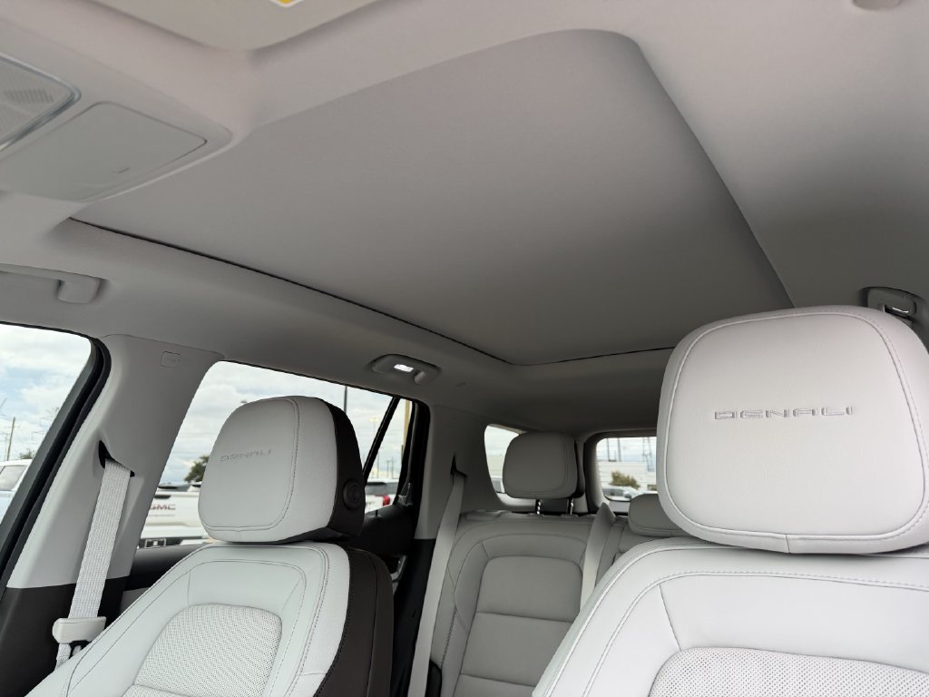 New 2027 GMC Terrain Denali w/ LPO, Floor Liner Package AWD/4WD image 22