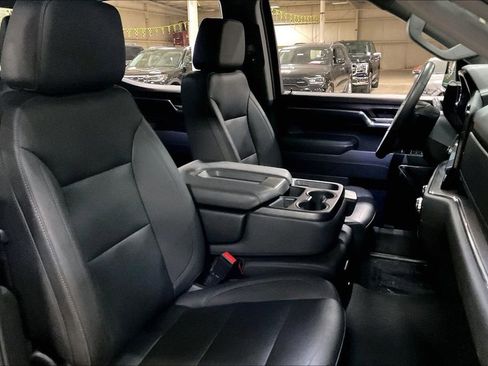 Used 2024 GMC Sierra 1500 SLT image 7