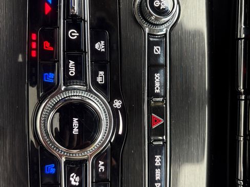 Used 2022 Lincoln Nautilus Reserve w/ Equipment Group 201A image 19