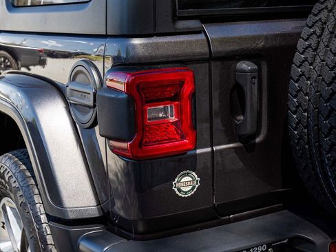 Used 2021 Jeep Wrangler Unlimited Sahara AWD/4WD image 24