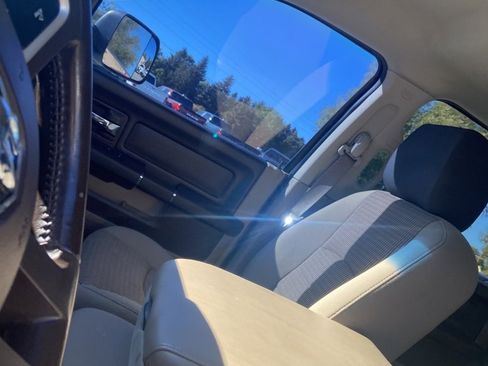 Used 2010 Dodge Ram 2500 Truck SLT w/ Luxury Group image 19