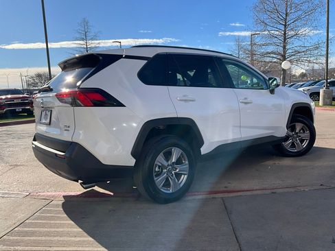Used 2025 Toyota RAV4 XLE image 6