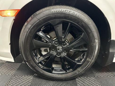 Used 2024 Honda Odyssey Sport image 40