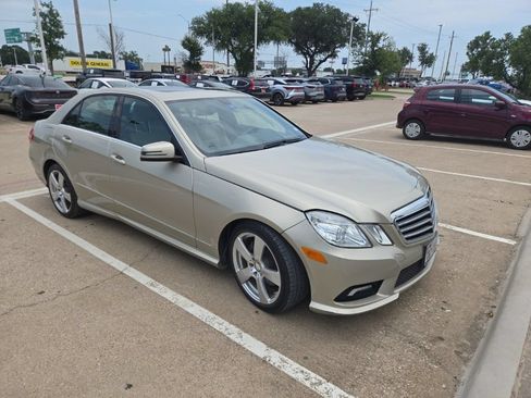 Used 2011 Mercedes-Benz E 350 Sedan image 7