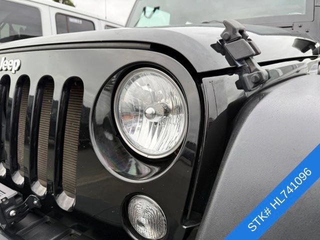 Used 2017 Jeep Wrangler Sport AWD/4WD image 3