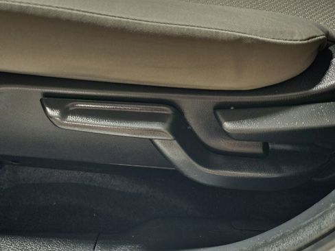 Used 2021 Honda HR-V LX image 19