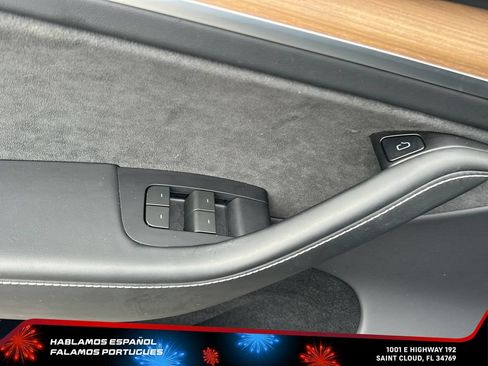 Used 2024 Tesla Model Y Long Range AWD/4WD image 11