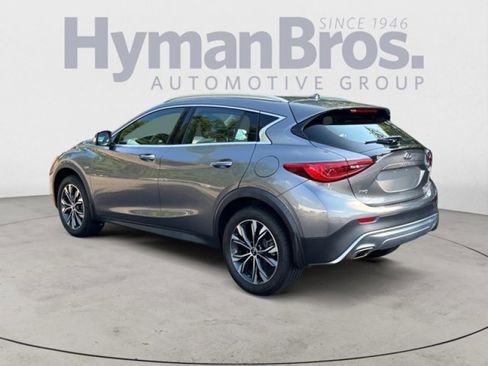 Used 2018 INFINITI QX30 Premium w/ Cargo Package image 5