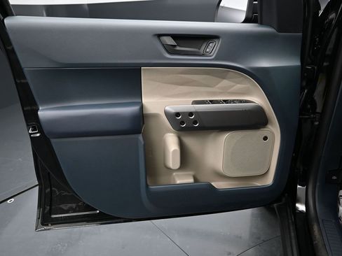 New 2026 Ford Maverick Lariat image 17