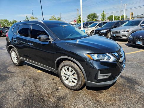 Used 2017 Nissan Rogue SV image 7