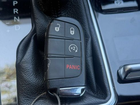 Used 2025 Jeep Compass Limited AWD/4WD image 21